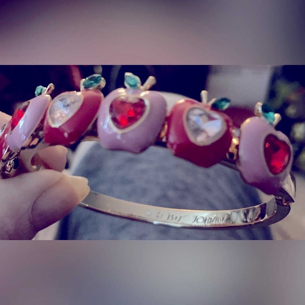 BETSEY JOHNSON Back to School Ltd Edition Pink Red Apple Bejeweled Bracelet NWT